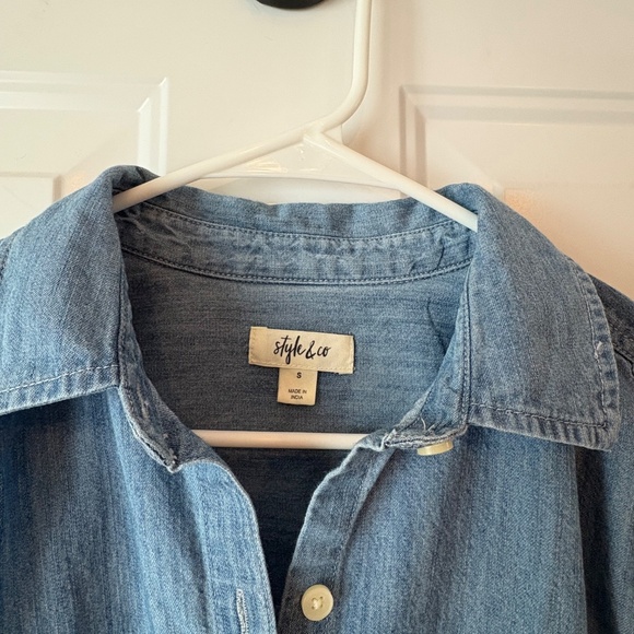 Denim shirt, tie front top, button up jean shirt, cropped denim top, Size S - Picture 3 of 8